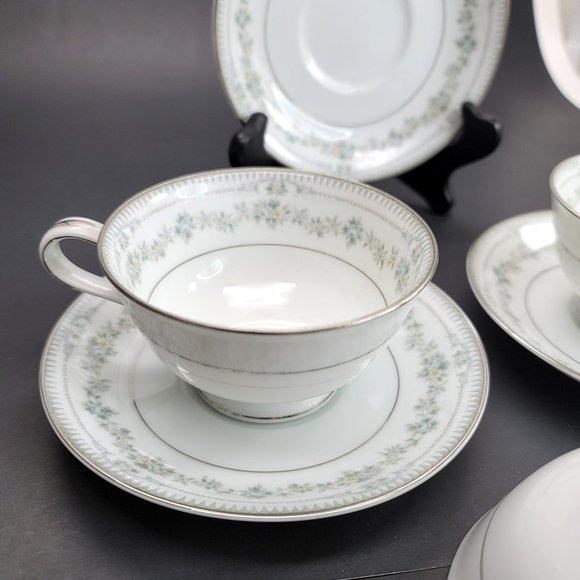 Noritake Norwood Tea Cups and Saucers Set of 3 White Silver Floral Japan Cr157 - Picture 4 of 10